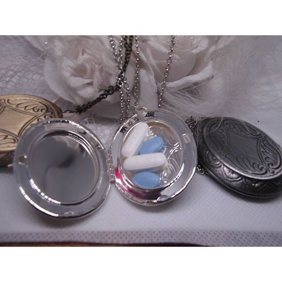 RAVEN black Locket CROW Cameo Necklace Pendant - Picture 8 of 8